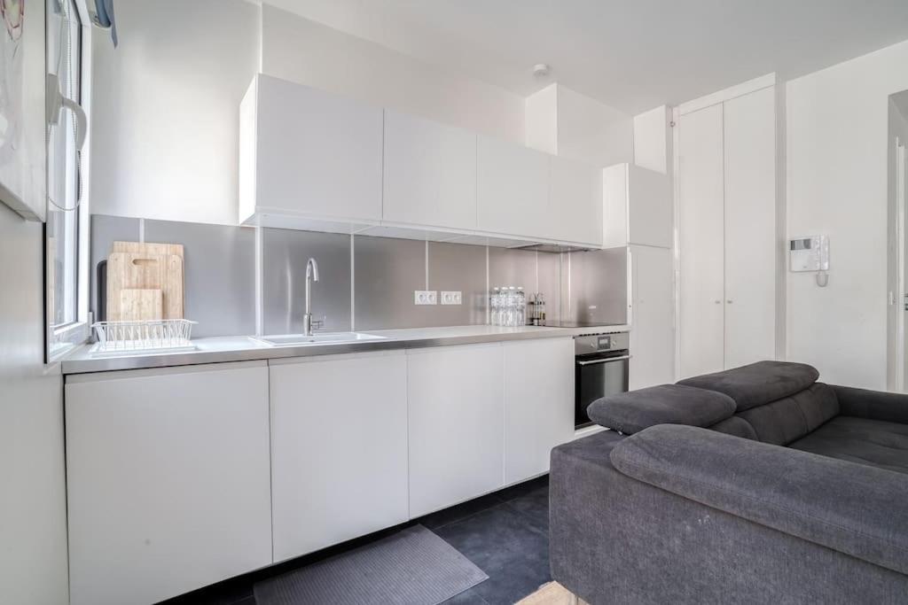 Tour Eiffel - Champs-elysees Apartment *